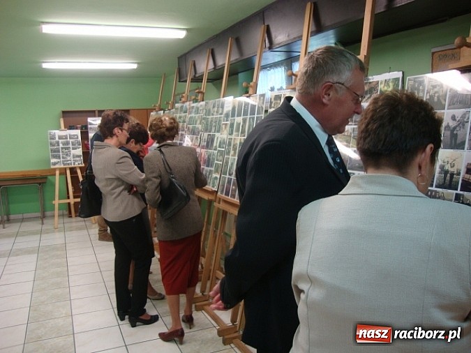 Zdjęcie w galerii na portalu naszraciborz.pl: Zabełków na starej i nowszej fotografii wiadomości z regionu
