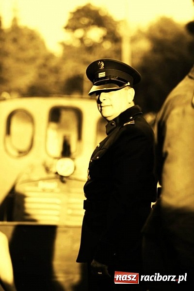 Zdjęcie w galerii na portalu naszraciborz.pl: Rudy szykują się na Industriadę. W weekend odbył się tu pokaz mody retro wiadomości z regionu