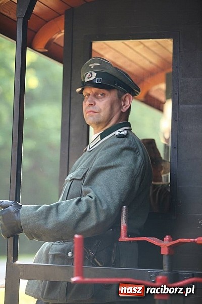 Zdjęcie w galerii na portalu naszraciborz.pl: Rudy szykują się na Industriadę. W weekend odbył się tu pokaz mody retro wiadomości z regionu