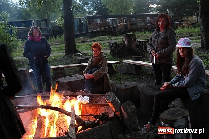 Zdjęcie w galerii na portalu naszraciborz.pl: Rudy szykują się na Industriadę. W weekend odbył się tu pokaz mody retro wiadomości z regionu
