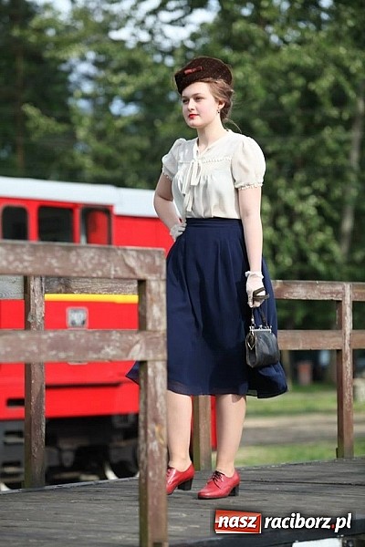 Zdjęcie w galerii na portalu naszraciborz.pl: Rudy szykują się na Industriadę. W weekend odbył się tu pokaz mody retro wiadomości z regionu