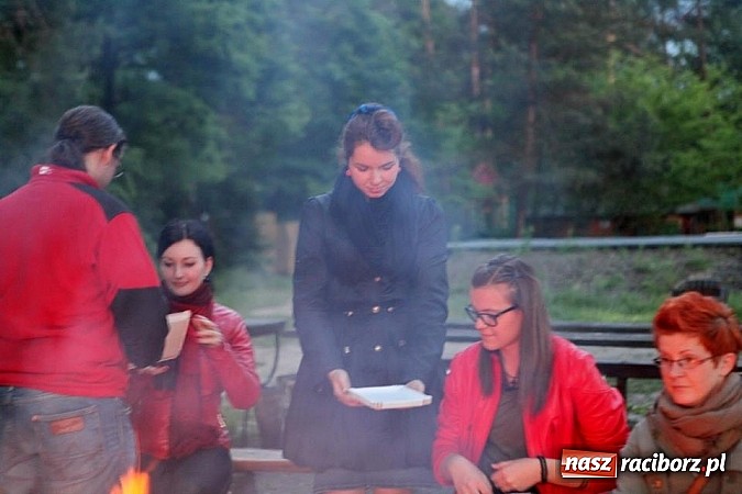 Zdjęcie w galerii na portalu naszraciborz.pl: Rudy szykują się na Industriadę. W weekend odbył się tu pokaz mody retro wiadomości z regionu