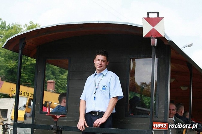 Zdjęcie w galerii na portalu naszraciborz.pl: Rudy szykują się na Industriadę. W weekend odbył się tu pokaz mody retro wiadomości z regionu