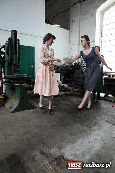 Zdjęcie w galerii na portalu naszraciborz.pl: Rudy szykują się na Industriadę. W weekend odbył się tu pokaz mody retro wiadomości z regionu