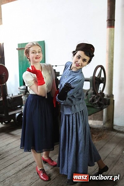 Zdjęcie w galerii na portalu naszraciborz.pl: Rudy szykują się na Industriadę. W weekend odbył się tu pokaz mody retro wiadomości z regionu