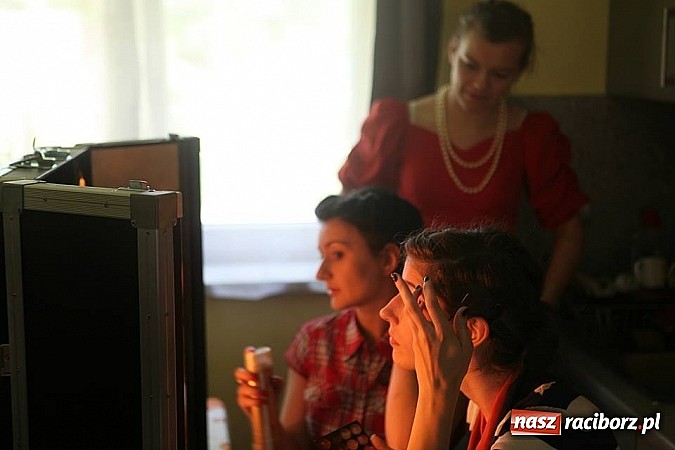 Zdjęcie w galerii na portalu naszraciborz.pl: Rudy szykują się na Industriadę. W weekend odbył się tu pokaz mody retro wiadomości z regionu