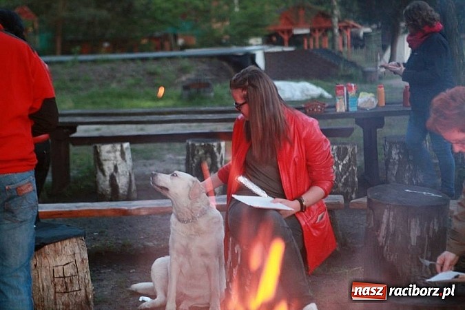 Zdjęcie w galerii na portalu naszraciborz.pl: Rudy szykują się na Industriadę. W weekend odbył się tu pokaz mody retro wiadomości z regionu