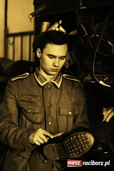 Zdjęcie w galerii na portalu naszraciborz.pl: Rudy szykują się na Industriadę. W weekend odbył się tu pokaz mody retro wiadomości z regionu