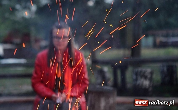 Zdjęcie w galerii na portalu naszraciborz.pl: Rudy szykują się na Industriadę. W weekend odbył się tu pokaz mody retro wiadomości z regionu