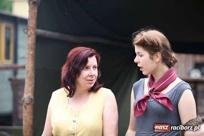 Zdjęcie w galerii na portalu naszraciborz.pl: Rudy szykują się na Industriadę. W weekend odbył się tu pokaz mody retro wiadomości z regionu