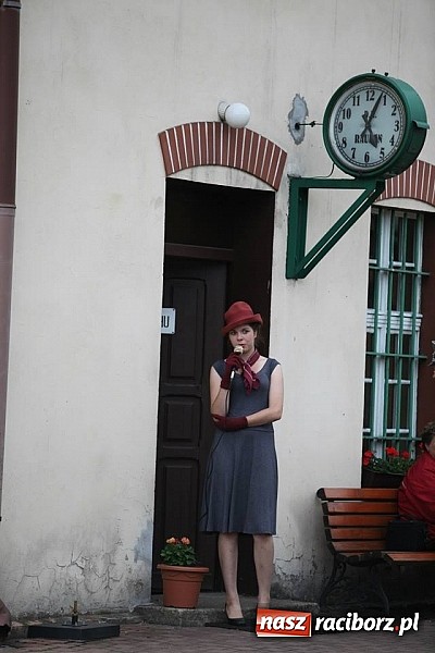 Zdjęcie w galerii na portalu naszraciborz.pl: Rudy szykują się na Industriadę. W weekend odbył się tu pokaz mody retro wiadomości z regionu