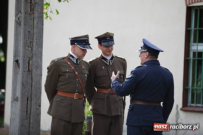 Zdjęcie w galerii na portalu naszraciborz.pl: Rudy szykują się na Industriadę. W weekend odbył się tu pokaz mody retro wiadomości z regionu