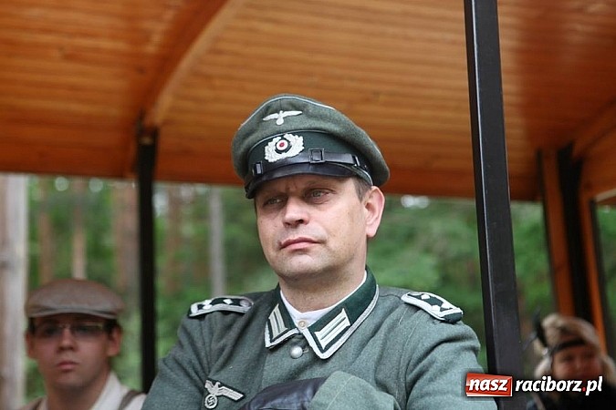 Zdjęcie w galerii na portalu naszraciborz.pl: Rudy szykują się na Industriadę. W weekend odbył się tu pokaz mody retro wiadomości z regionu