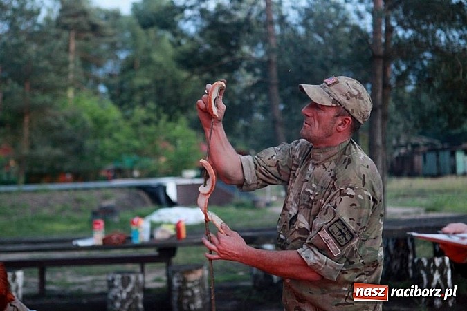 Zdjęcie w galerii na portalu naszraciborz.pl: Rudy szykują się na Industriadę. W weekend odbył się tu pokaz mody retro wiadomości z regionu