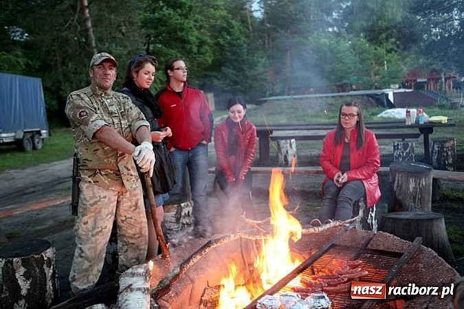 Zdjęcie w galerii na portalu naszraciborz.pl: Rudy szykują się na Industriadę. W weekend odbył się tu pokaz mody retro wiadomości z regionu