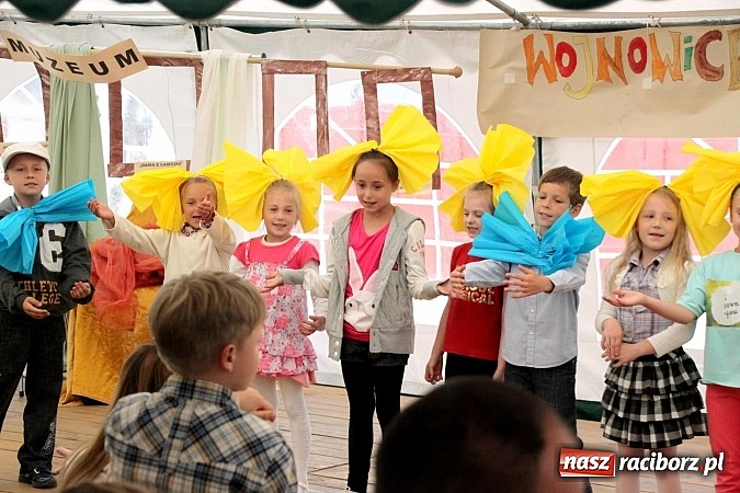 Zdjęcie w galerii na portalu naszraciborz.pl: W Wojnowicach bawili się na festynie szkolnym wiadomości z regionu