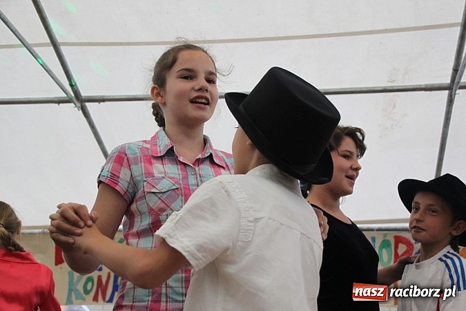Zdjęcie w galerii na portalu naszraciborz.pl: W Wojnowicach bawili się na festynie szkolnym wiadomości z regionu