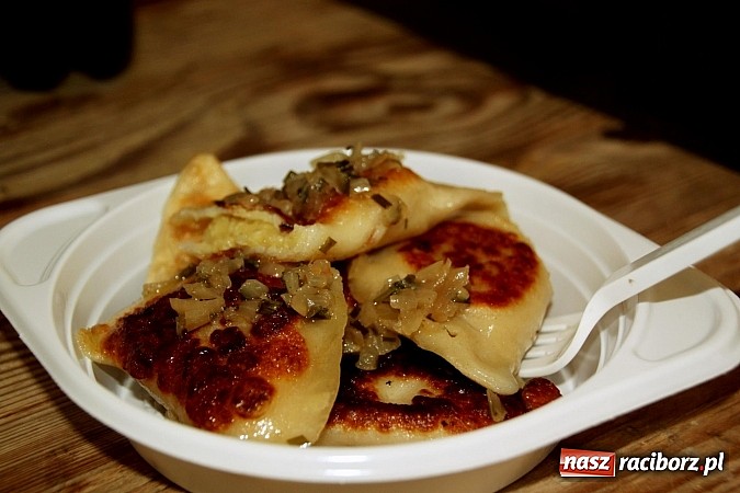 Zdjęcie w galerii na portalu naszraciborz.pl: W Wojnowicach bawili się na festynie szkolnym wiadomości z regionu