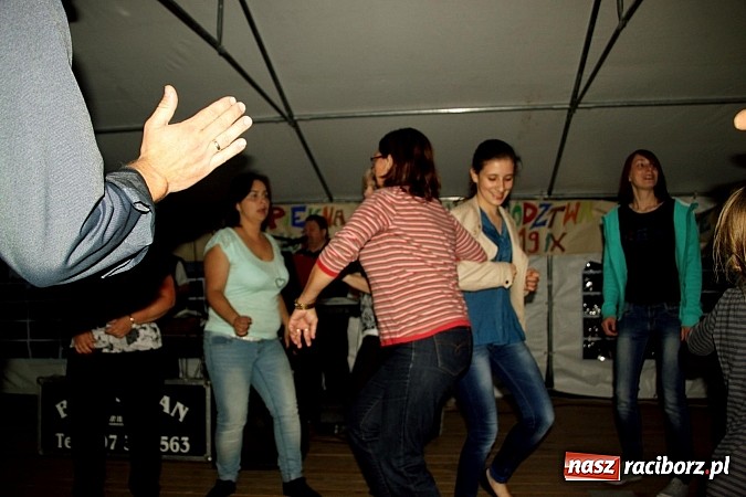 Zdjęcie w galerii na portalu naszraciborz.pl: W Wojnowicach bawili się na festynie szkolnym wiadomości z regionu