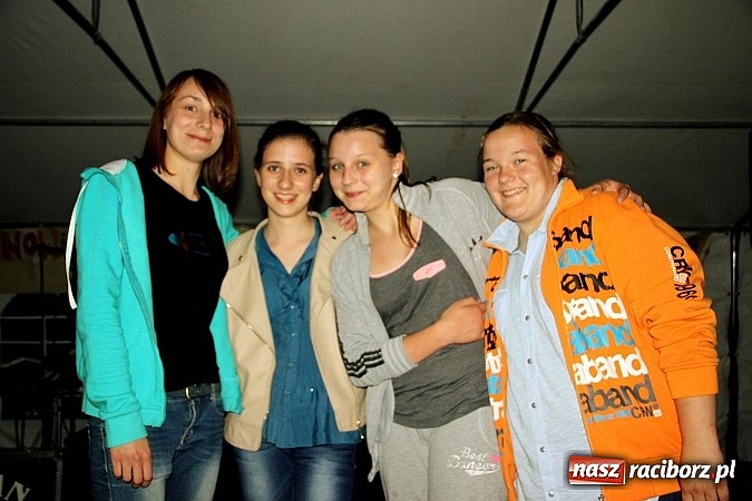 Zdjęcie w galerii na portalu naszraciborz.pl: W Wojnowicach bawili się na festynie szkolnym wiadomości z regionu