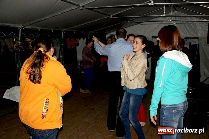 Zdjęcie w galerii na portalu naszraciborz.pl: W Wojnowicach bawili się na festynie szkolnym wiadomości z regionu