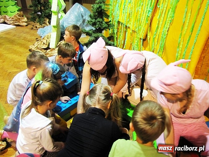 Zdjęcie w galerii na portalu naszraciborz.pl: Przedszkolaki świętowały swój dzień w PWSZ wiadomości z regionu