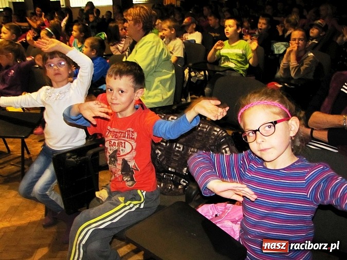 Zdjęcie w galerii na portalu naszraciborz.pl: Przedszkolaki świętowały swój dzień w PWSZ wiadomości z regionu