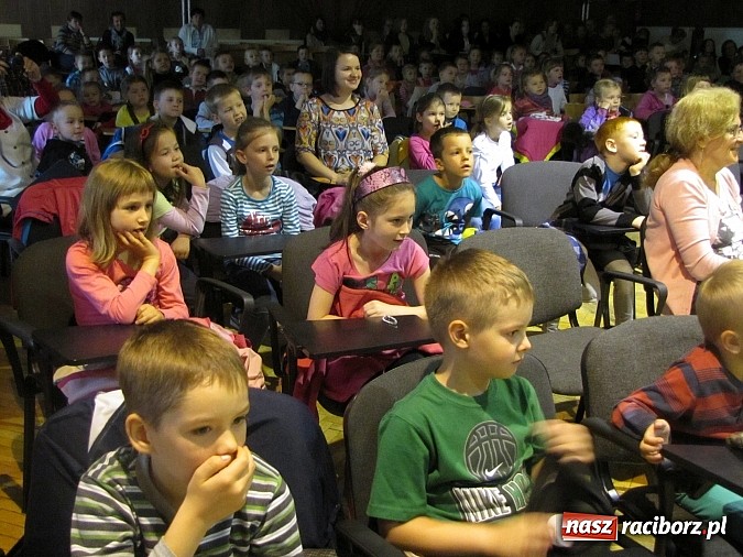 Zdjęcie w galerii na portalu naszraciborz.pl: Przedszkolaki świętowały swój dzień w PWSZ wiadomości z regionu