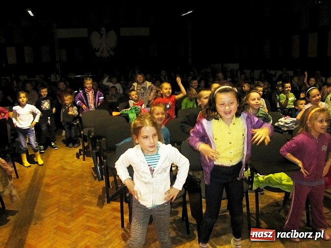 Zdjęcie w galerii na portalu naszraciborz.pl: Przedszkolaki świętowały swój dzień w PWSZ wiadomości z regionu