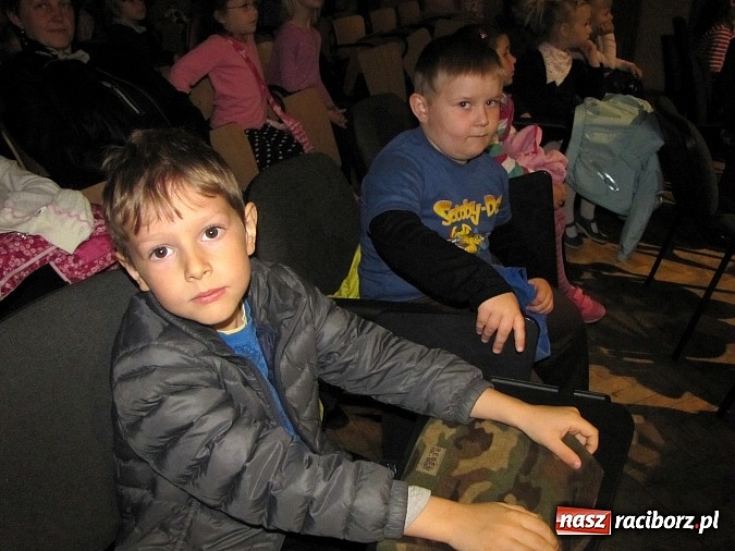 Zdjęcie w galerii na portalu naszraciborz.pl: Przedszkolaki świętowały swój dzień w PWSZ wiadomości z regionu