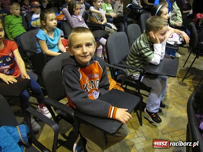Zdjęcie w galerii na portalu naszraciborz.pl: Przedszkolaki świętowały swój dzień w PWSZ wiadomości z regionu