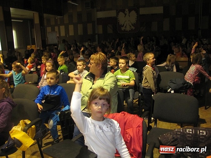 Zdjęcie w galerii na portalu naszraciborz.pl: Przedszkolaki świętowały swój dzień w PWSZ wiadomości z regionu