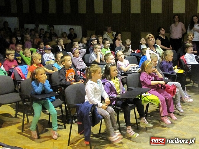 Zdjęcie w galerii na portalu naszraciborz.pl: Przedszkolaki świętowały swój dzień w PWSZ wiadomości z regionu