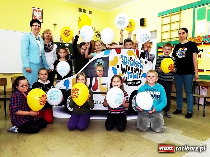 Zdjęcie w galerii na portalu naszraciborz.pl: Deutsch Wagen Tour w Krzanowicach! wiadomości z regionu
