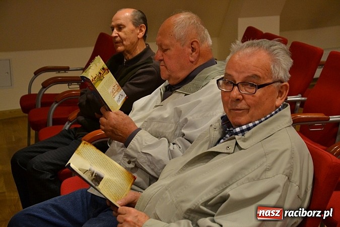 Zdjęcie w galerii na portalu naszraciborz.pl: Szkoła, która ma przed sobą 200-lecie wiadomości z regionu