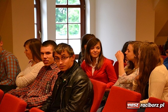 Zdjęcie w galerii na portalu naszraciborz.pl: Szkoła, która ma przed sobą 200-lecie wiadomości z regionu