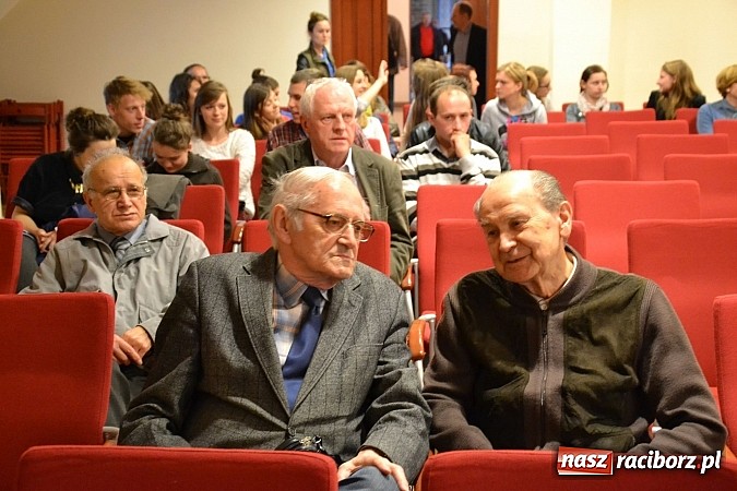 Zdjęcie w galerii na portalu naszraciborz.pl: Szkoła, która ma przed sobą 200-lecie wiadomości z regionu