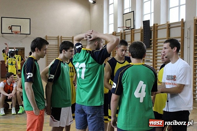 Zdjęcie w galerii na portalu naszraciborz.pl: Akademia Szpachlowania najlepsza w turnieju Streetballa wiadomości z regionu