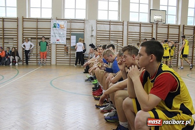 Zdjęcie w galerii na portalu naszraciborz.pl: Akademia Szpachlowania najlepsza w turnieju Streetballa wiadomości z regionu