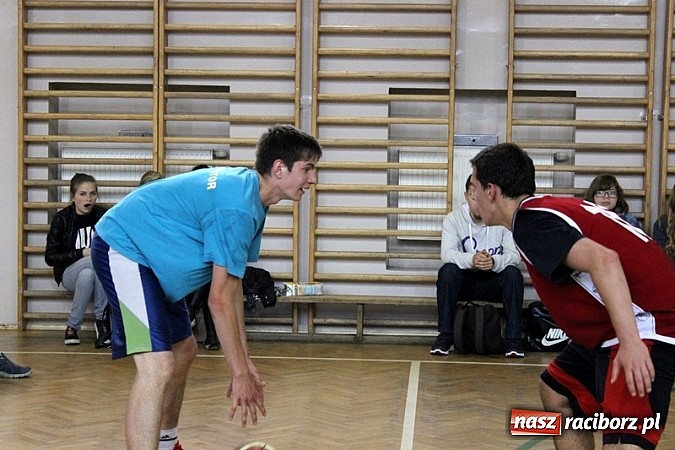 Zdjęcie w galerii na portalu naszraciborz.pl: Akademia Szpachlowania najlepsza w turnieju Streetballa wiadomości z regionu