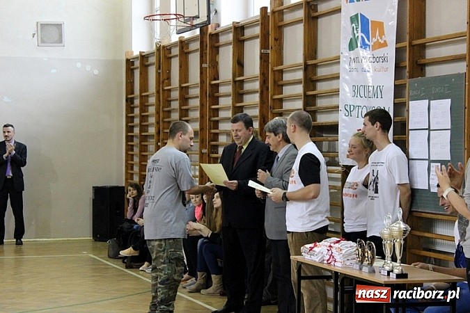 Zdjęcie w galerii na portalu naszraciborz.pl: Akademia Szpachlowania najlepsza w turnieju Streetballa wiadomości z regionu