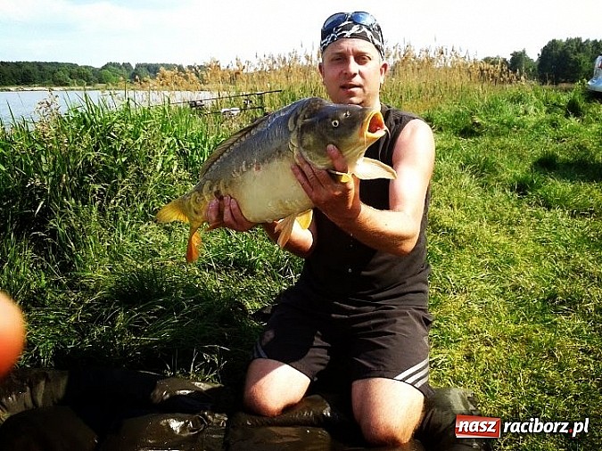 Zdjęcie w galerii na portalu naszraciborz.pl: Ryba brała na wędkarskim Dniu Dziecka na Babiczoku wiadomości z regionu