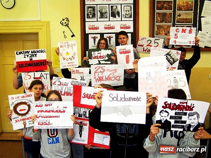 Zdjęcie w galerii na portalu naszraciborz.pl: Lekcja Wolności 1989-2014 w G5 w Raciborzu wiadomości z regionu