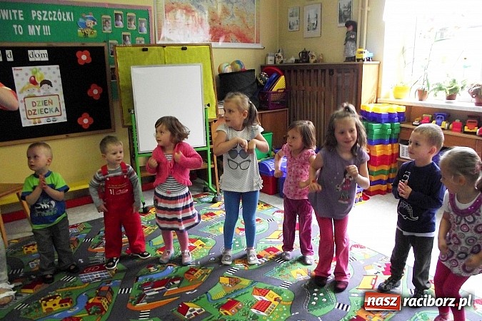 Zdjęcie w galerii na portalu naszraciborz.pl: Dzień Dziecka na wesoło w przedszkolu numer 5 wiadomości z regionu