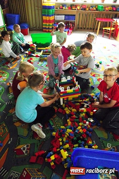 Zdjęcie w galerii na portalu naszraciborz.pl: Dzień Dziecka na wesoło w przedszkolu numer 5 wiadomości z regionu
