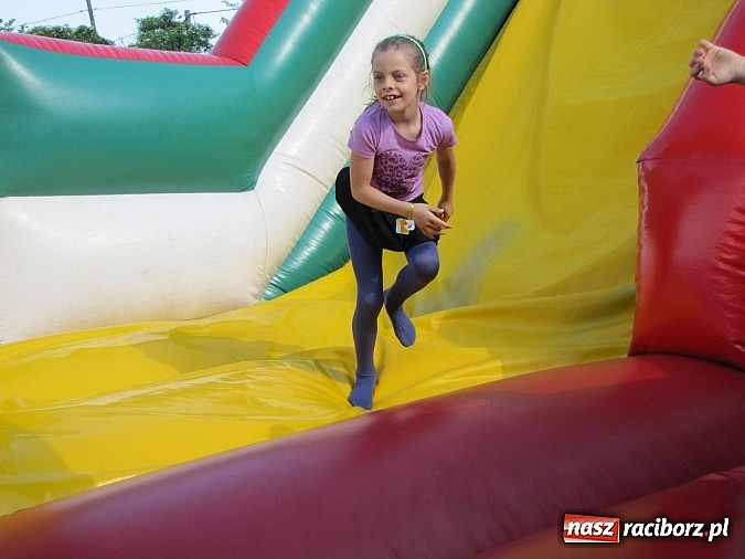 Zdjęcie w galerii na portalu naszraciborz.pl: Festyn rodzinny z okazji Dnia dziecka na Płoni  wiadomości z regionu