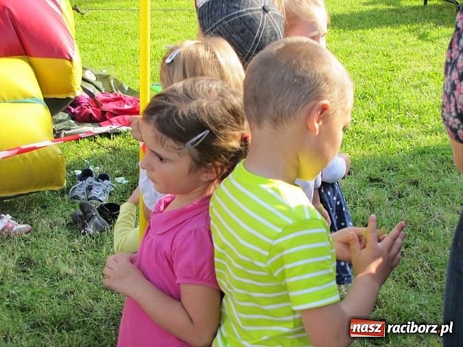 Zdjęcie w galerii na portalu naszraciborz.pl: Festyn rodzinny z okazji Dnia dziecka na Płoni  wiadomości z regionu