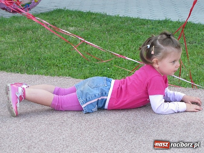 Zdjęcie w galerii na portalu naszraciborz.pl: Festyn rodzinny z okazji Dnia dziecka na Płoni  wiadomości z regionu