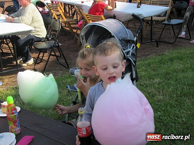 Zdjęcie w galerii na portalu naszraciborz.pl: Festyn rodzinny z okazji Dnia dziecka na Płoni  wiadomości z regionu