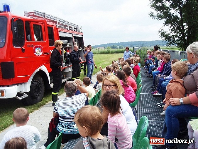 Zdjęcie w galerii na portalu naszraciborz.pl: Festyn rodzinny z okazji Dnia dziecka na Płoni  wiadomości z regionu